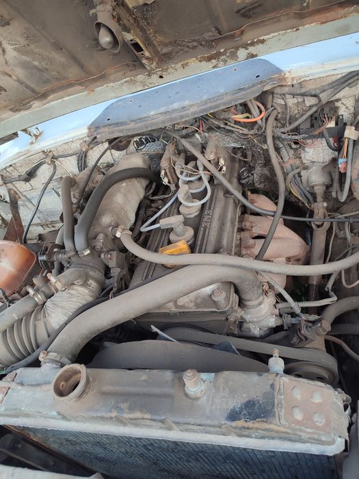 Продам УАЗ Хантер по запчастям