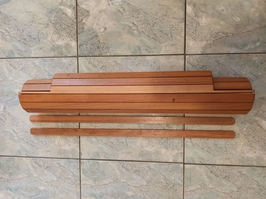 Дървена поставка за маса сгъваема