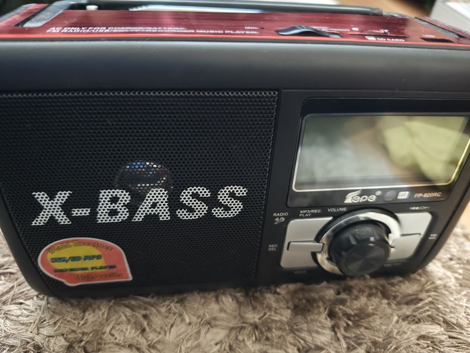 Aparat radio  impecabil