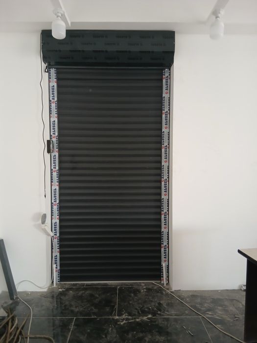 Роллетные двери и Акфа окна