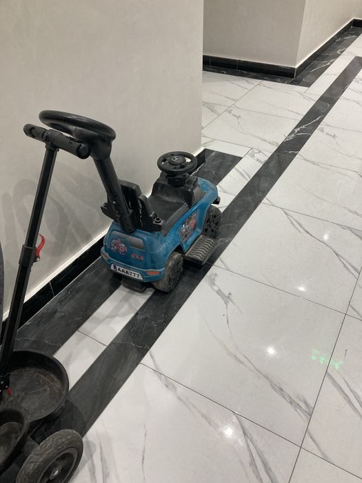 детская машина-каталка