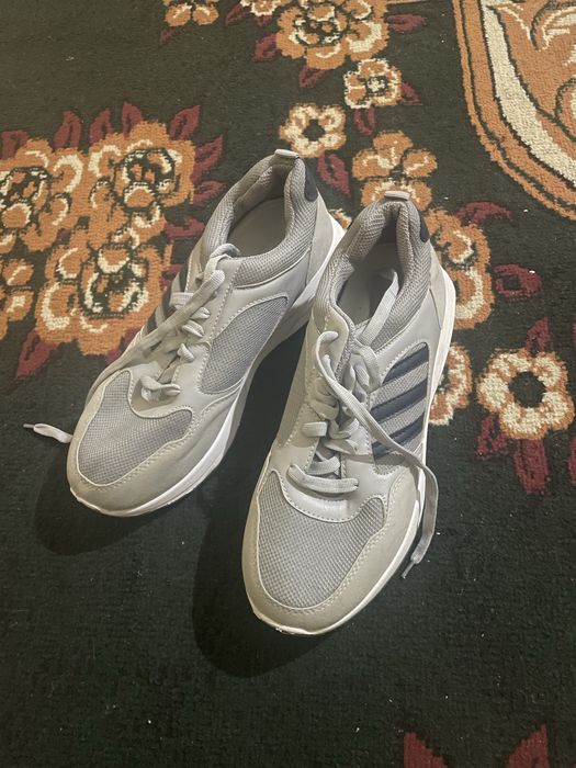 Krassofkalar  sotiladi yangi kiyilmagan razmeri 43