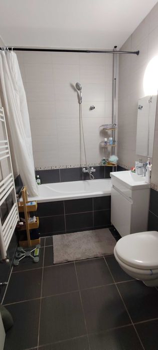 Apartament de închiriat