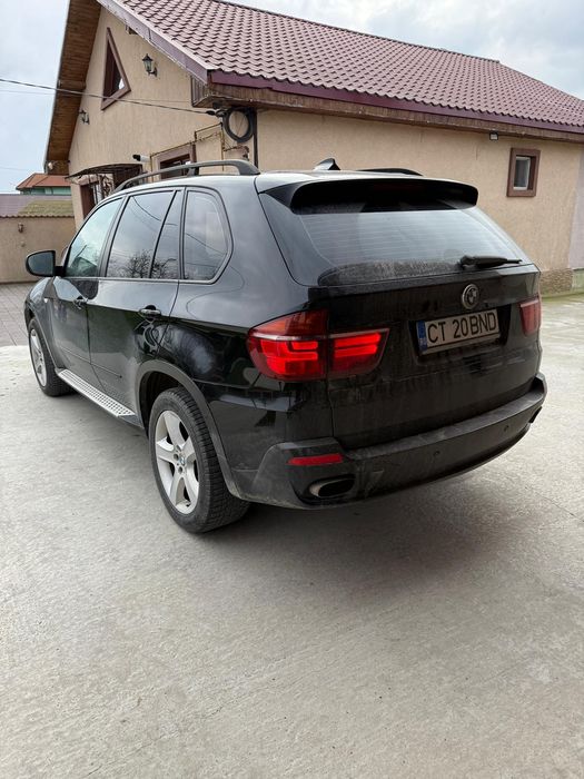 Vând bmw x5 2008