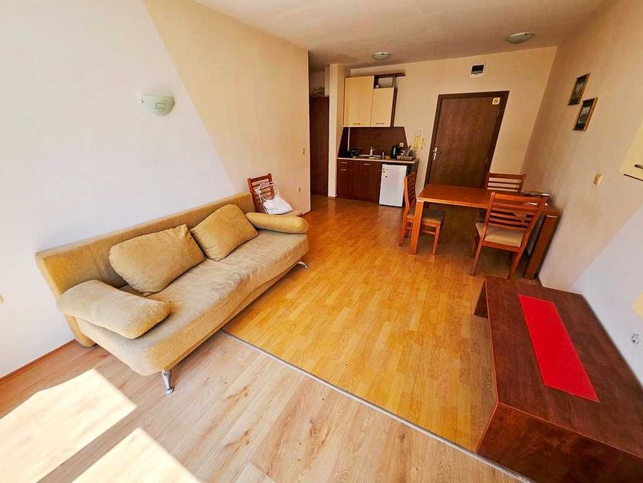 Продава се Двустаен апартамент в к.к. Слънчев бряг - 63 кв.м за 1080 €/кв.м - Снимка #2