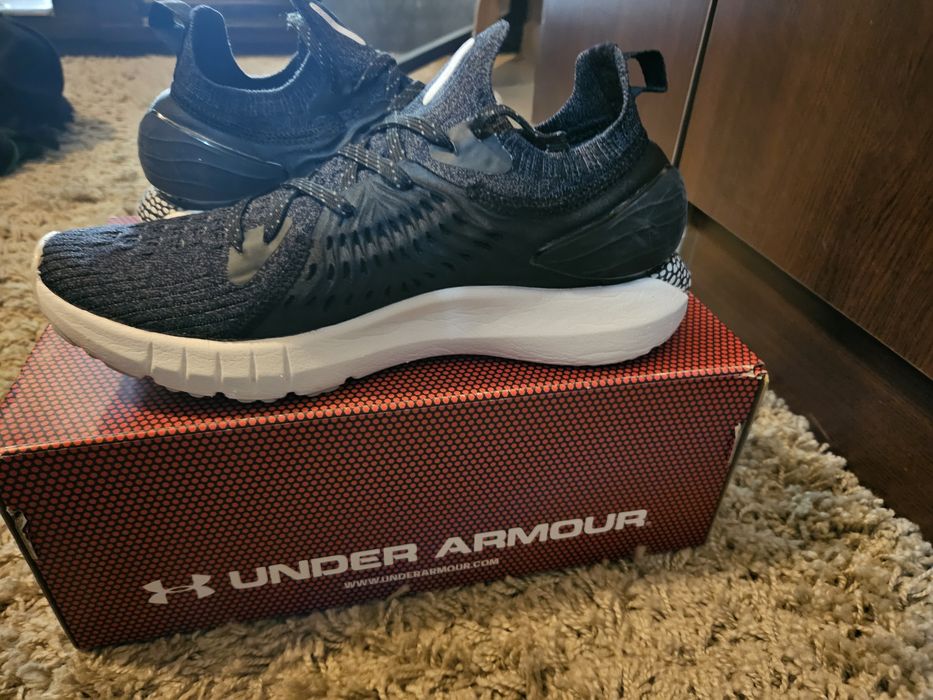 Маратонки на Under Armour