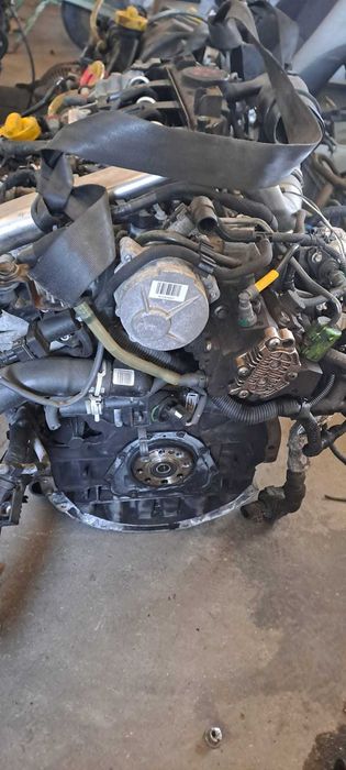 Motor 2.0 cdi / tdci Euro 5 , cod M9R Opel Vivaro , Renault Trafic , Nissan Primastar (pret fara anexe)