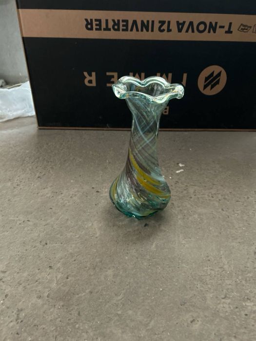 Продаю напольные декоративные вазы