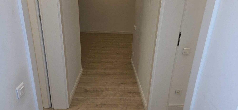 Închiriere 3 camere Sisesti - Zona Rezidențială