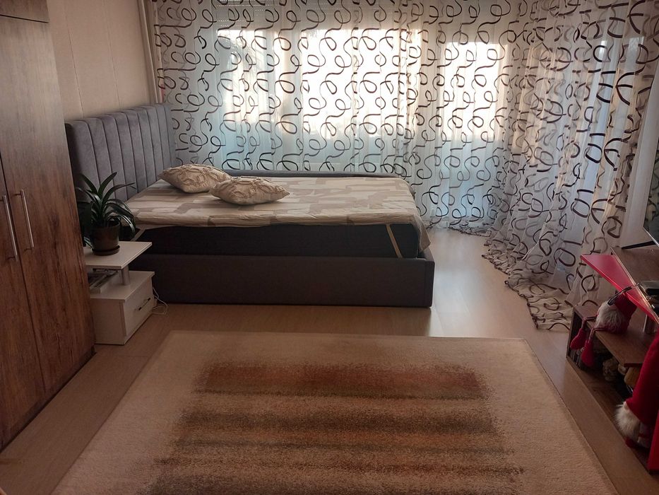 Продава завеси два броя