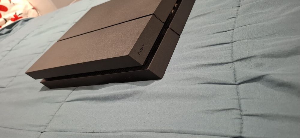 PS4 stare excelenta +15 jocuri