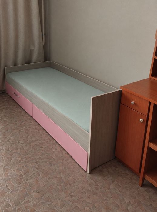 Продам 2  кровати детские
