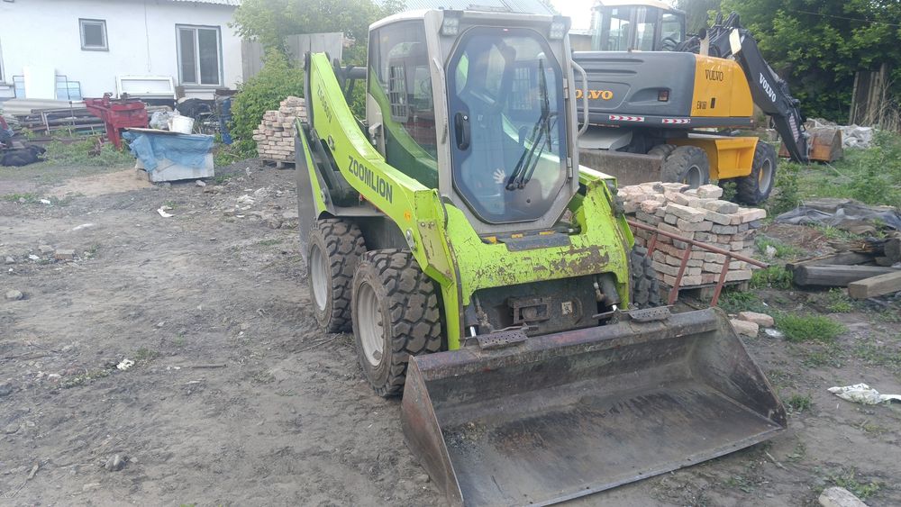 Минипогрузчик зумлион