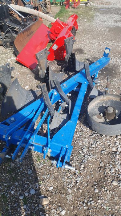 Плуг навесной ПЛН 3-35