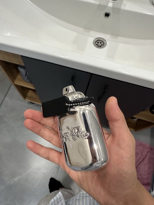 Продам духи Coach