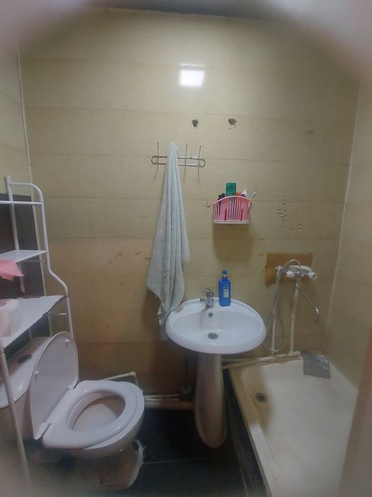 Продается 1/1/4 Авиасозлар 3, отд.вход (приват.общежитие)