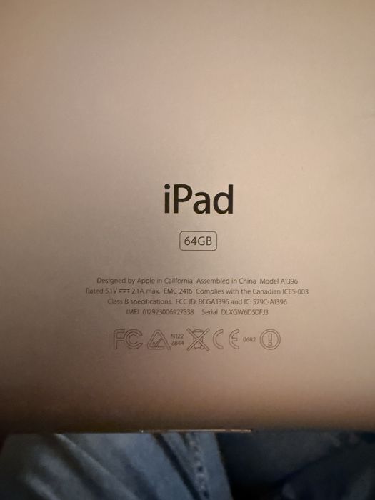 Apple iPad 2 64GB Wi-Fi + 3G – Много запазен, работи отлично