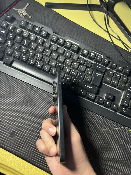 продаю редми нот 13 про обмен интересует