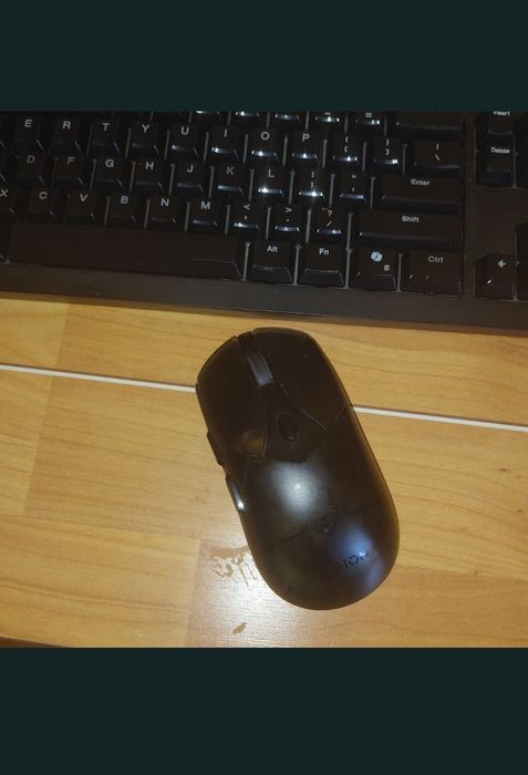 Tastatura si Mouse de gaming Lenovo Legion plus router wifi tp link