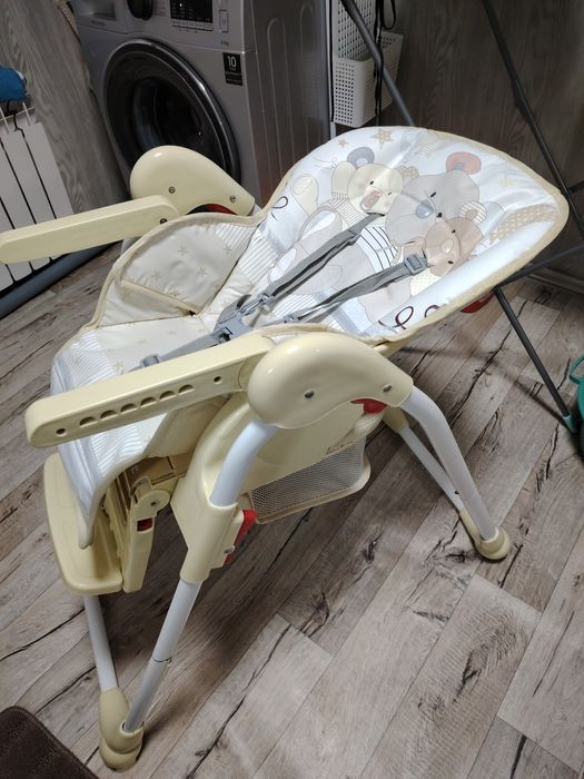 Продам стульчик для кормления