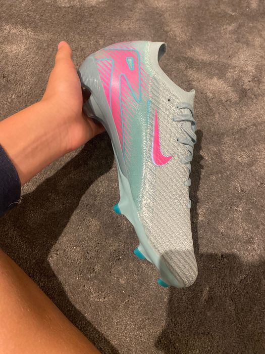 Ghete de fotbal nike elite mercurial