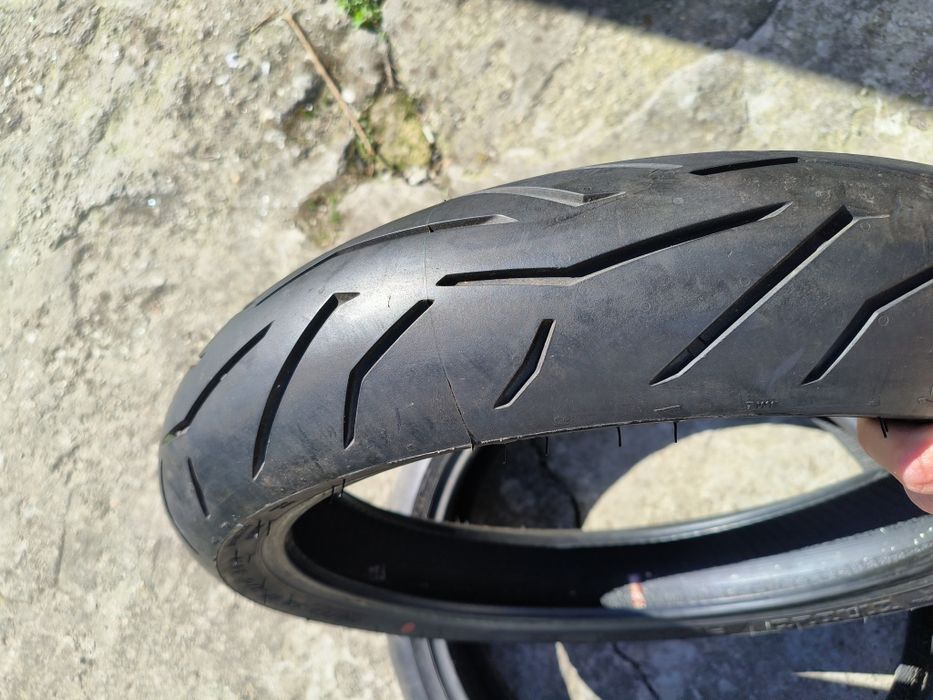 Pirelli Rosso 2. 110/70/17