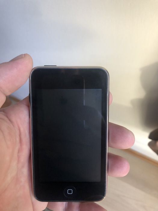ipod  touch 2-gen 8gb