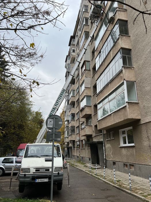 Автовишка Строителен асансьор. Мобилен Хаспел под наем.