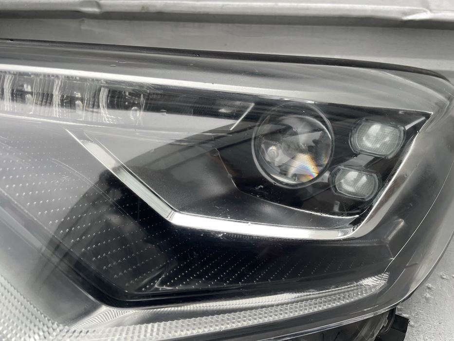 Оригинален ляв LED фар Toyota C-HR 2019+ 81150-F4170