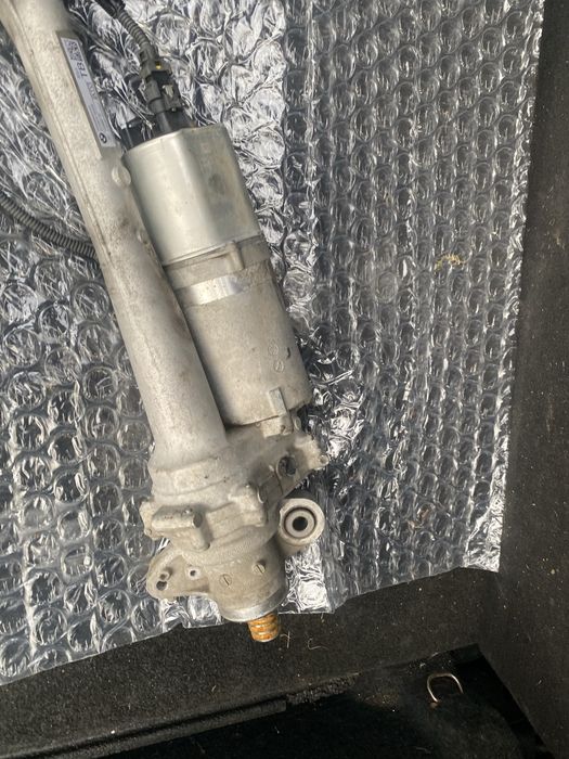 Кормилна рейка BMW iX