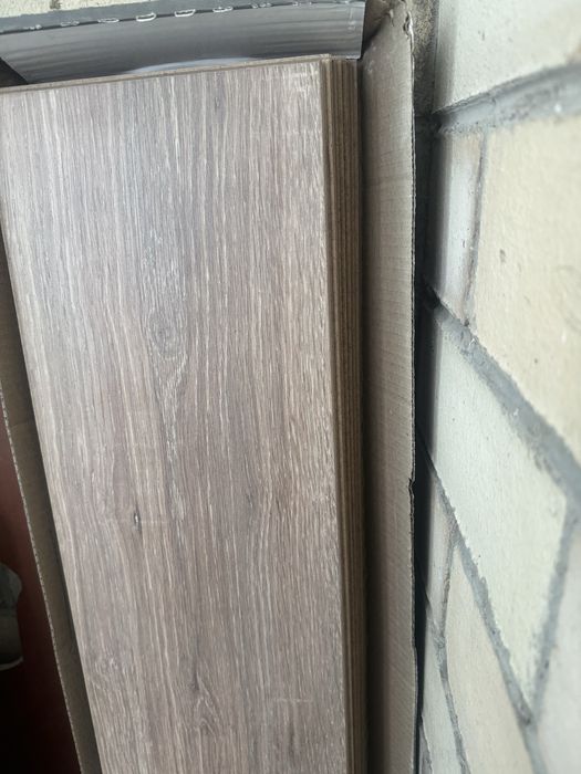 Ламинат-остатки после ремонта.Торг