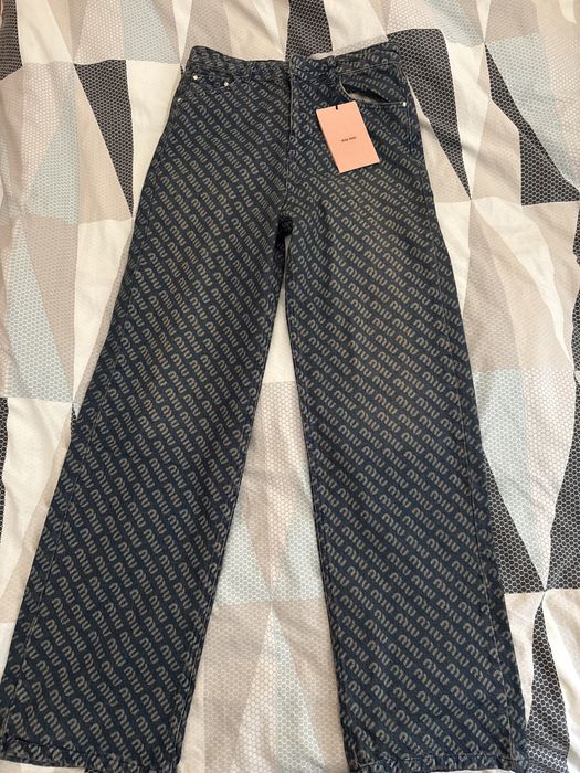 Отигинални женски дънки MIU MIU