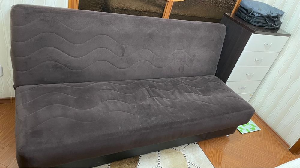 Диван-книжка велюр продается