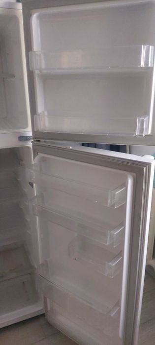 Холодильник продам