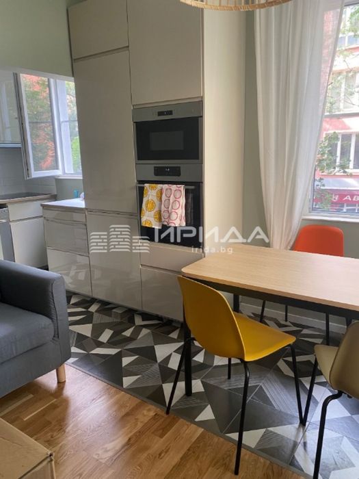 Тристаен апартамент в гр. София на ул. Оборище