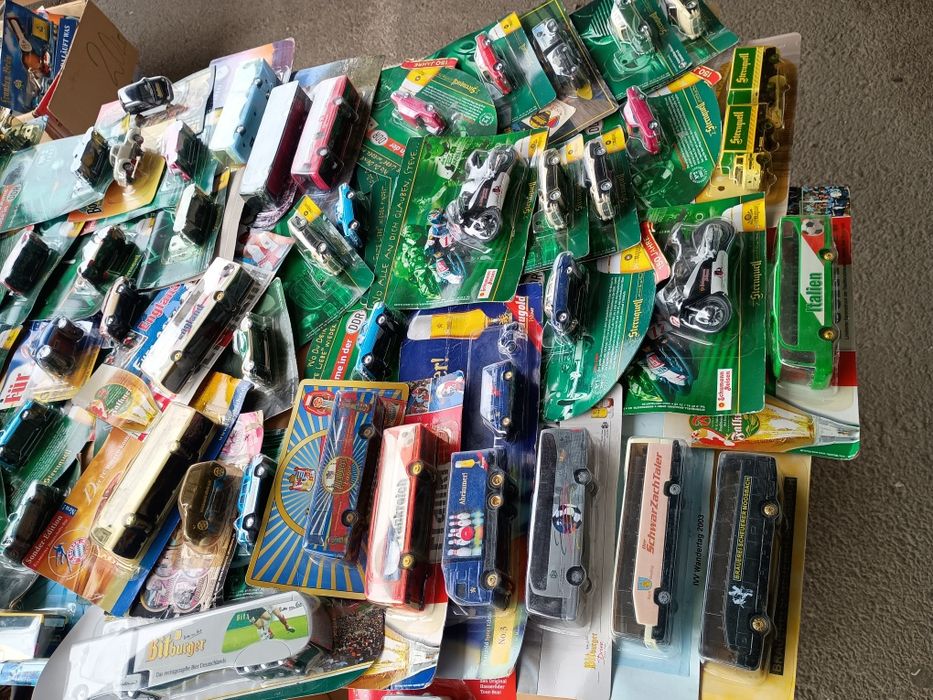 De vânzare mașinuțe și autoze