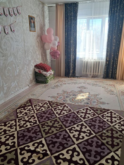 Продам 8ми квартира