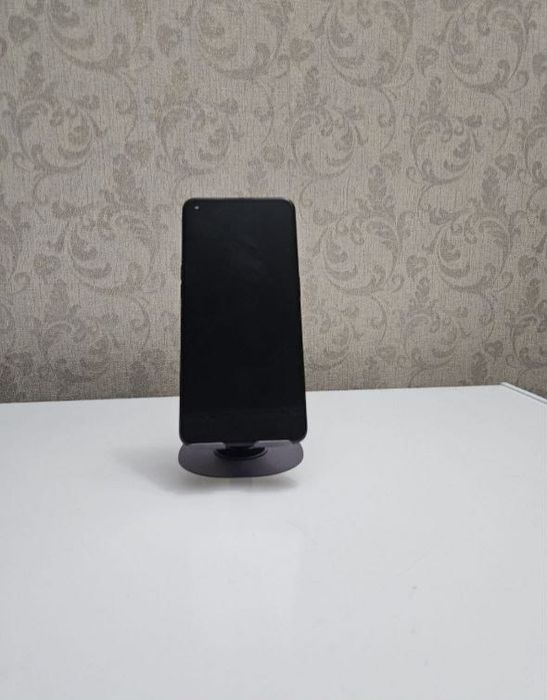 Телефон oppo Reno 7
