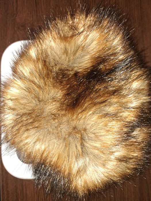 Caciula dama Stradivarius