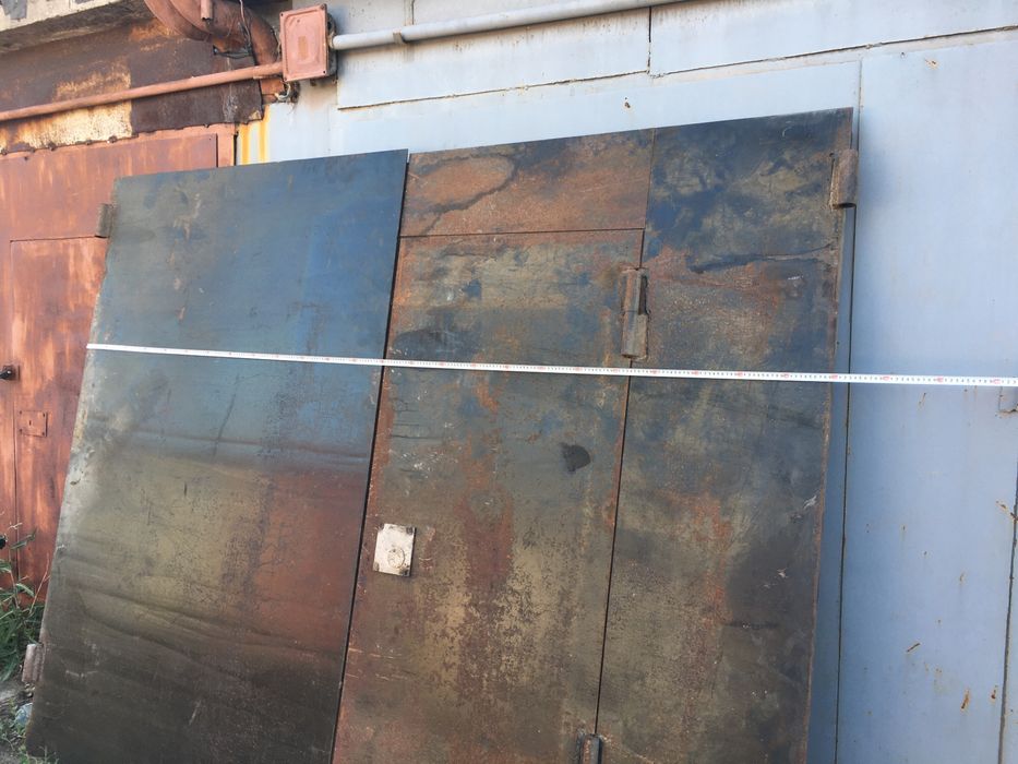 Продам ворота для гаража