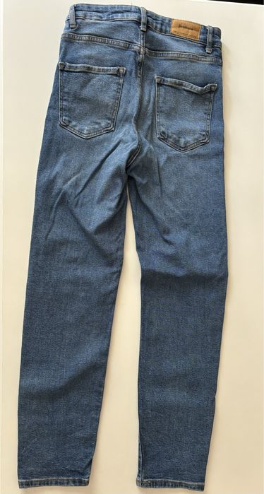 Дънки Bershka с камъчета