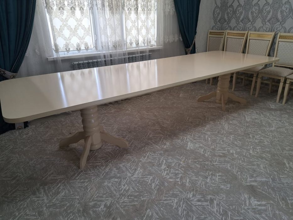 Стол 4 метра для гостиной