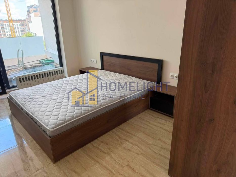 Двустаен апартамент в кв. Дружба 2