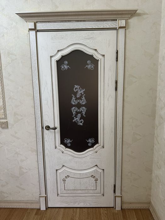 Продам двери в хорошем состояние