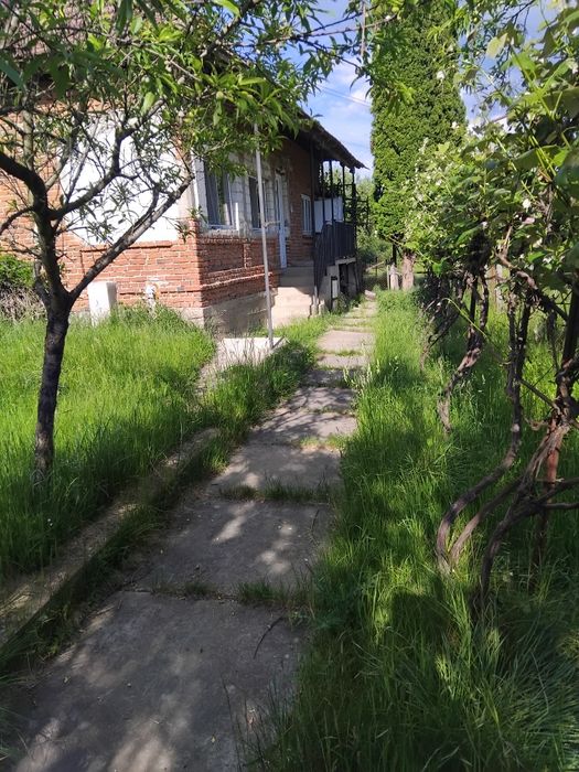 Vand casa si teren