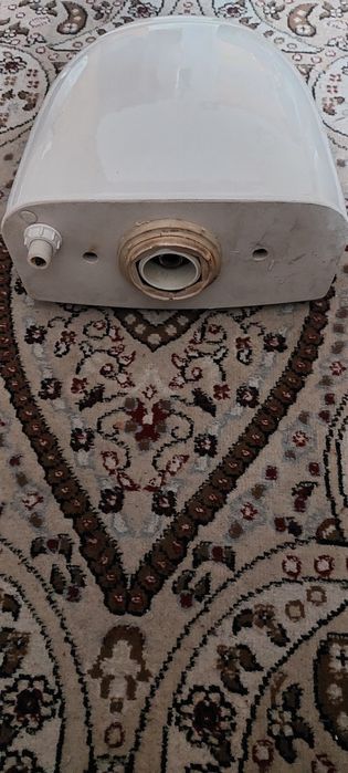 Продам бочок от унитаза