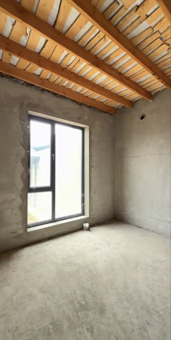 Nazarbek obod to’qmachi mahalla 3 sotx 5 ta xona gaz svet su bor