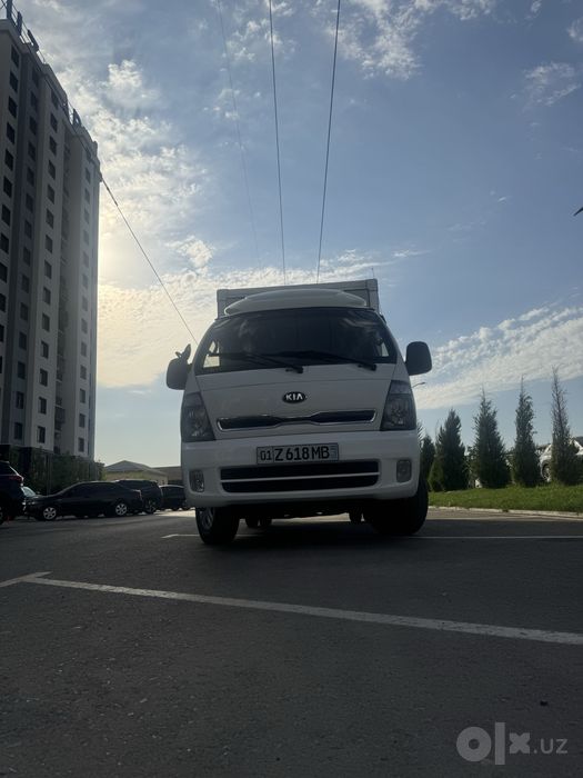 KIA BONGO 3  сотилади