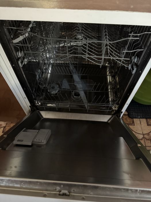 продам посудомоечную машину