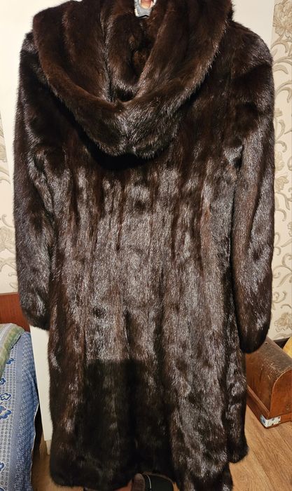 Норковая шуба с капюшоном